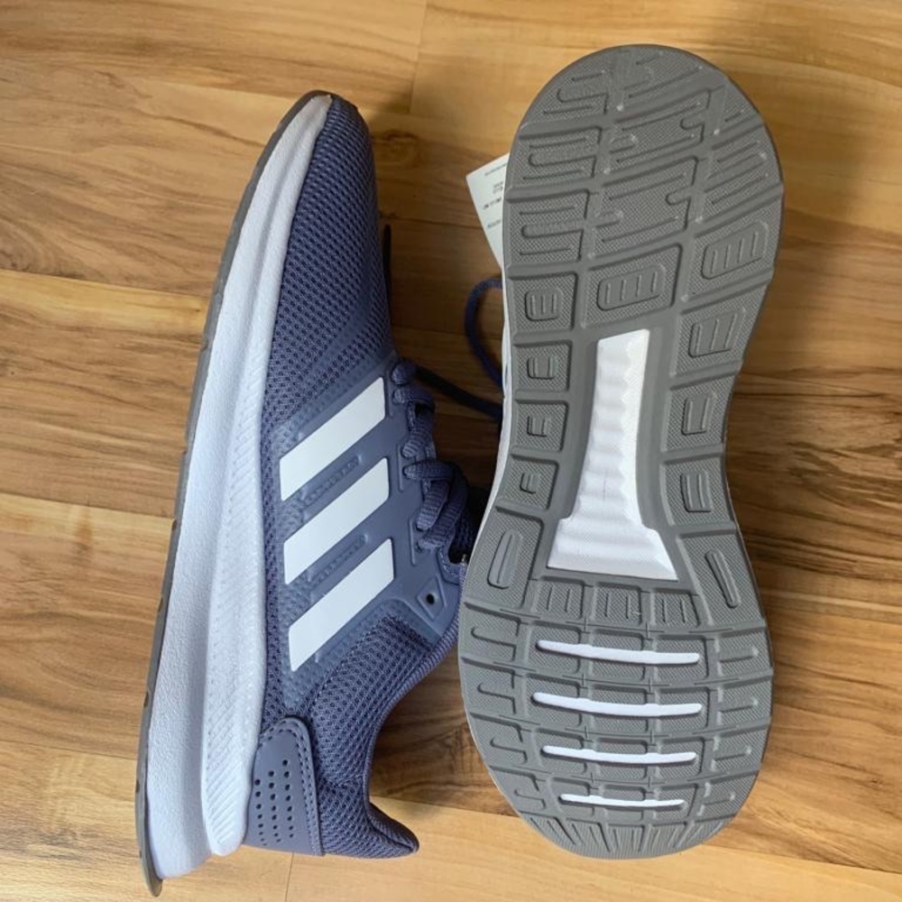 NIB Adidas Falcon running shoes - Picture 5 of 7